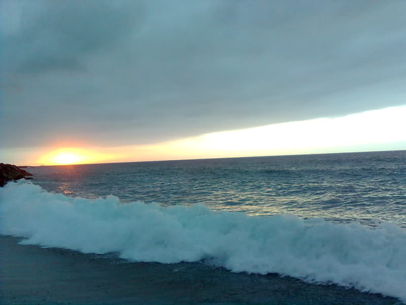 Resultado de imagen para fotos de paisajes de la playa la guaira bonitas